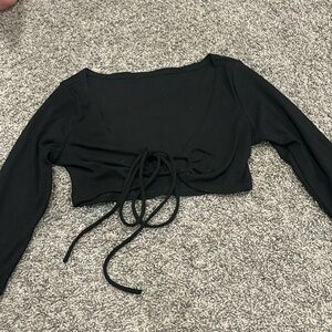 Long sleeve crop top with tie in front/black/size small